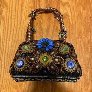 Pre-Owned Beaded and Jewelled Handbag really clean condition